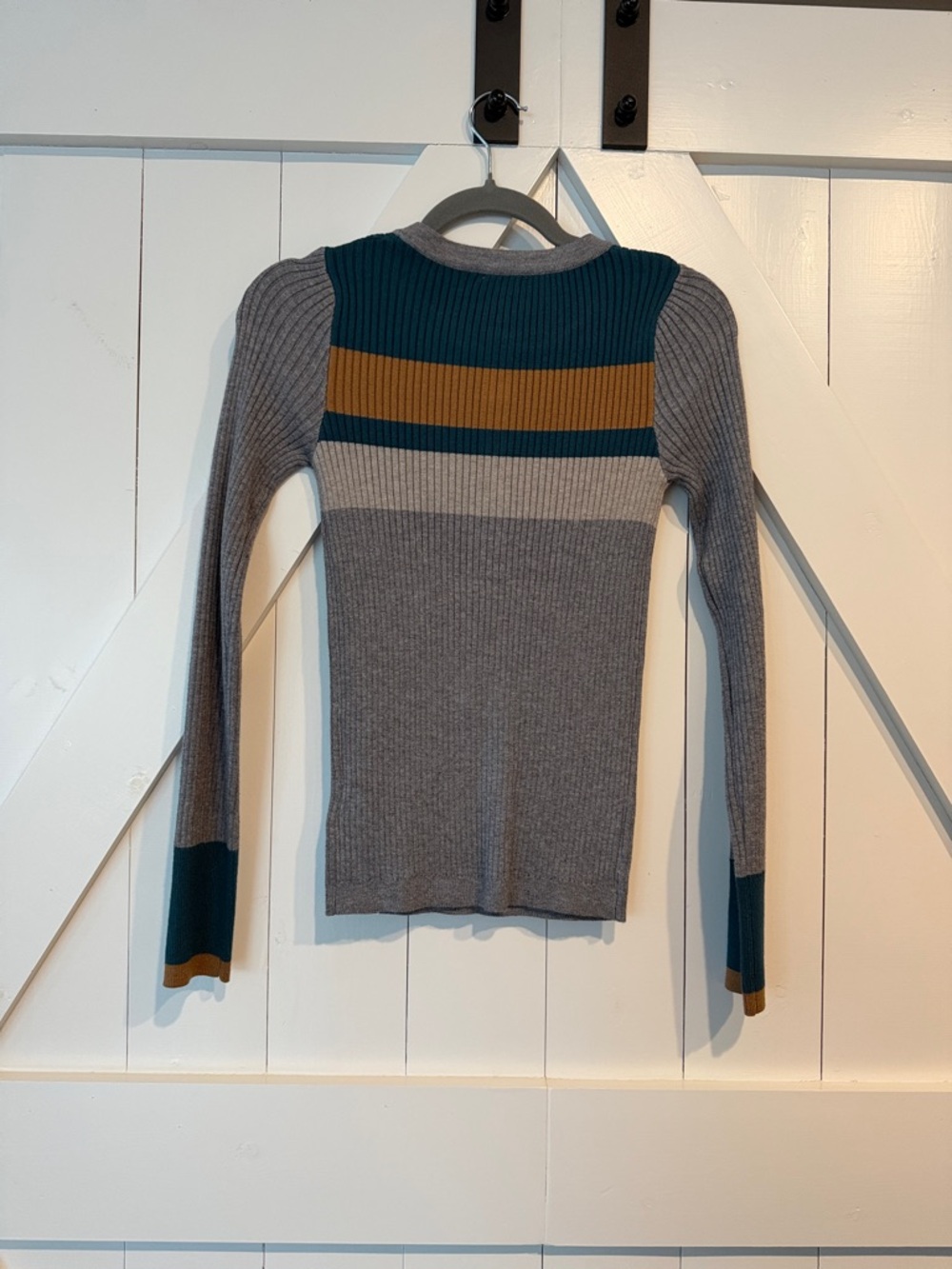 Hem & Thread Grey Ribbed Knit Top - Picture 3 of 3